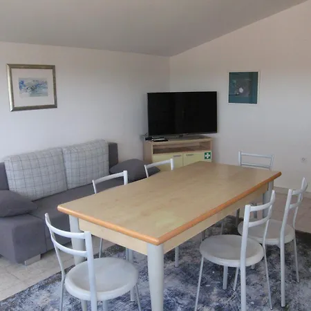Franjo Apartment